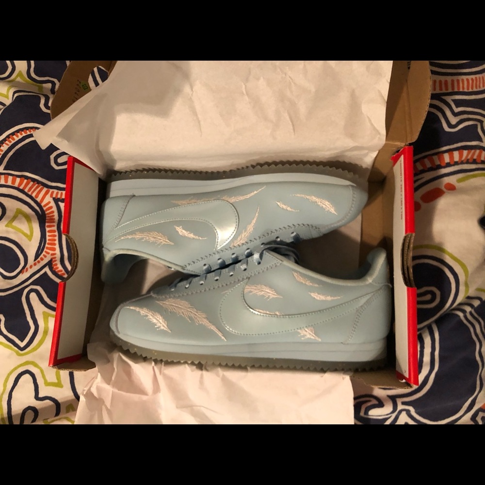 Nike women’s classic cortez